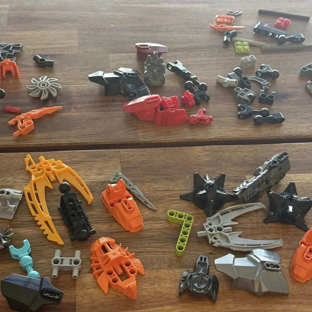 LEGO BIONICLE Hero Factory Bulk Lot of 200 Parts Pieces 1 LB SEE PICTURES AS IS!